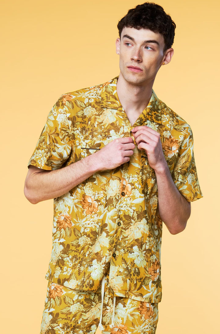 Men’s Yellow Botanical Floral Matching Set in Linen - 4 of 5