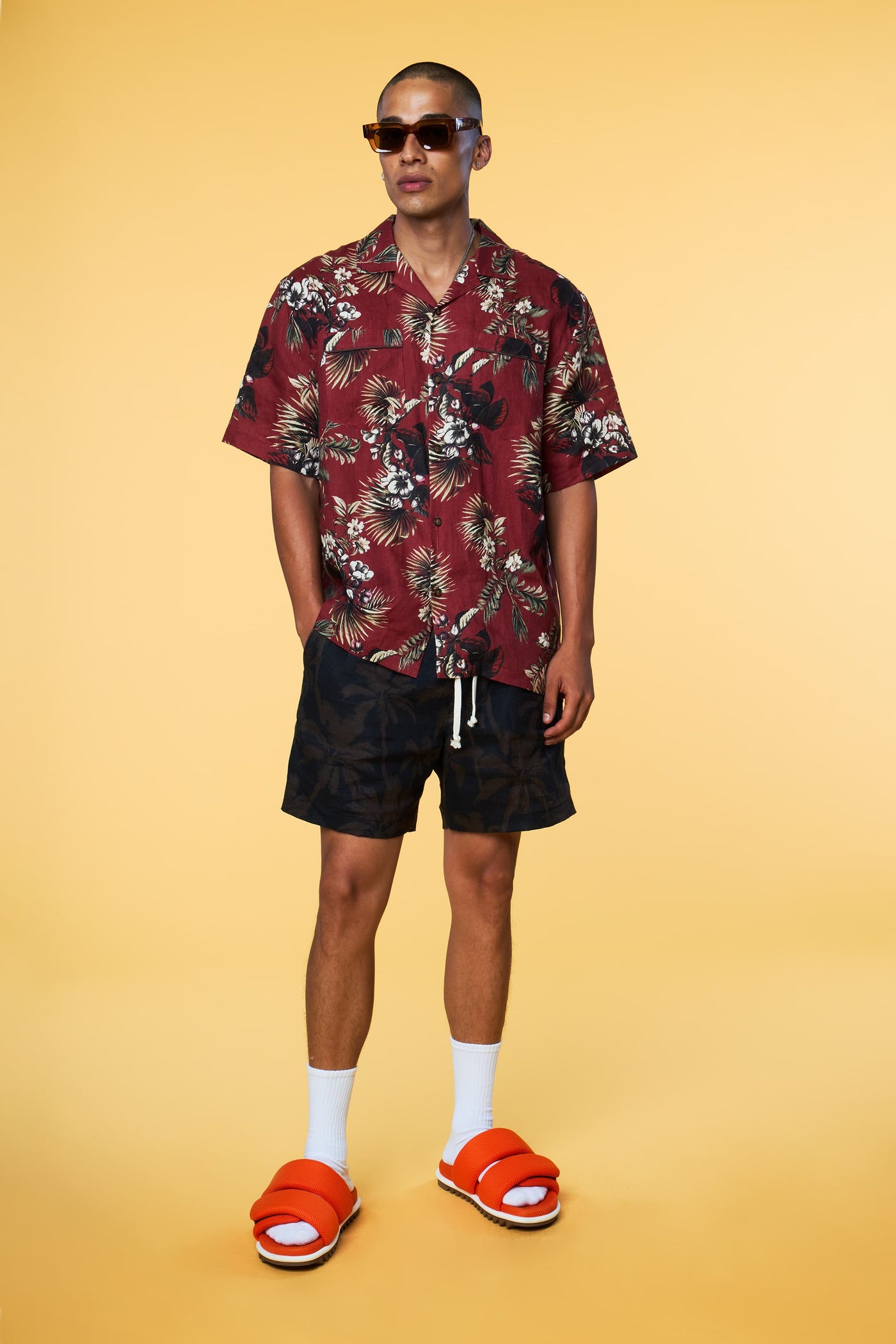 Men’s Pajama Set - Red Hawaiian Black Palm Short - 1 of 5