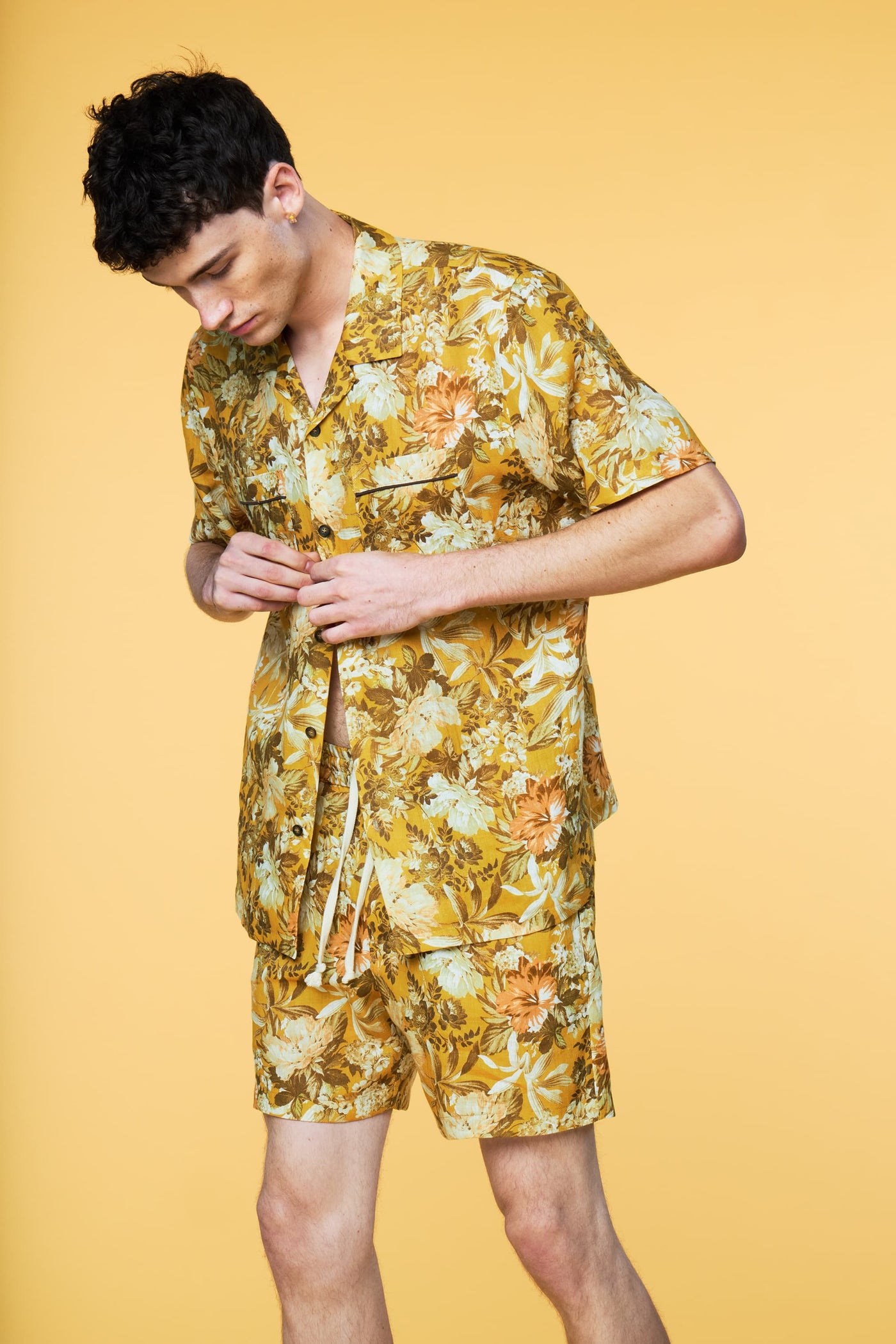 Men’s Pajama Set - Yellow Botanical Short - 1 of 5